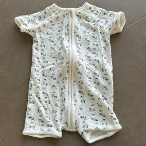 EUC Mori Shortsleeved Romper with adorable blue flower print